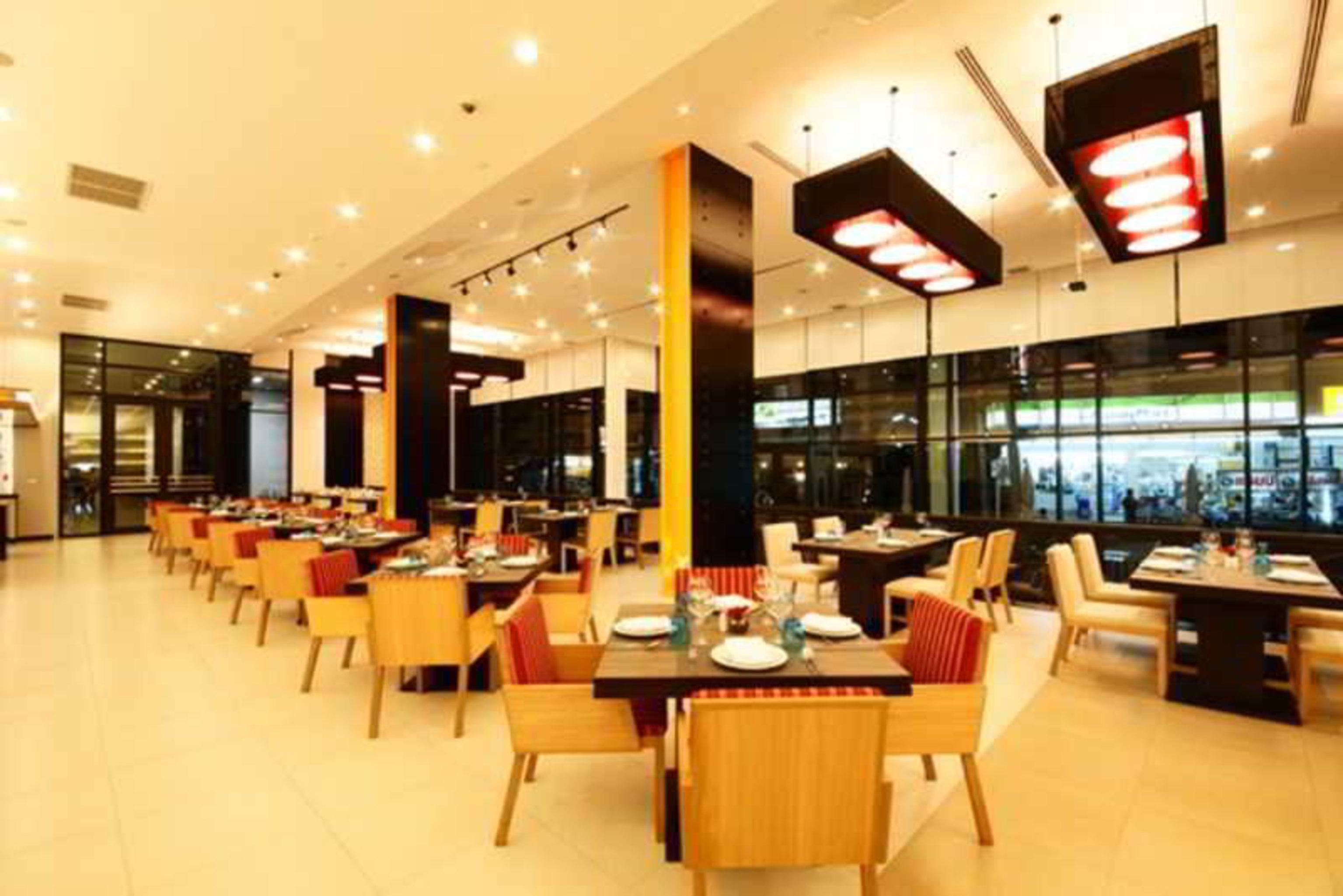 Tsix5 Hotel Pattaya Exterior foto