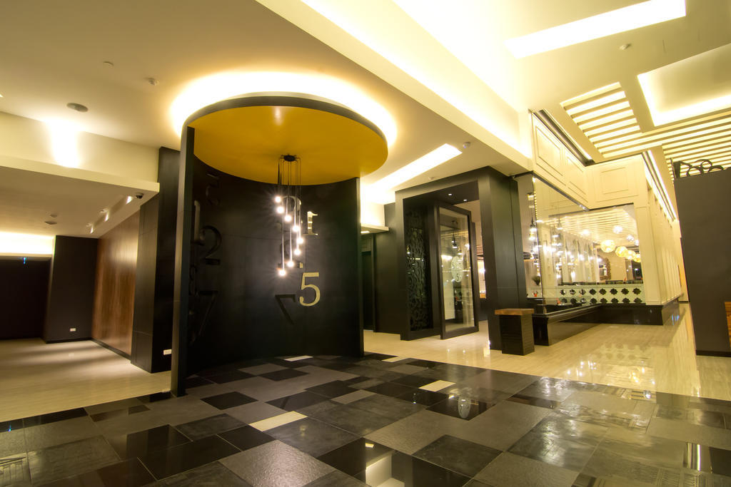 Tsix5 Hotel Pattaya Exterior foto